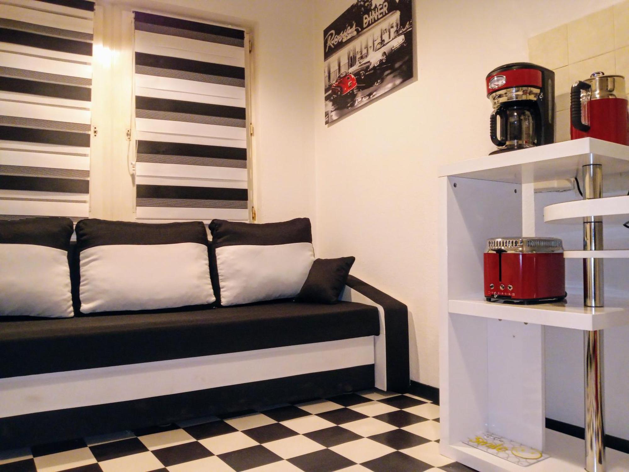 Good Located Apartment Subway U6 Wohnung เบอร์ลิน ภายนอก รูปภาพ